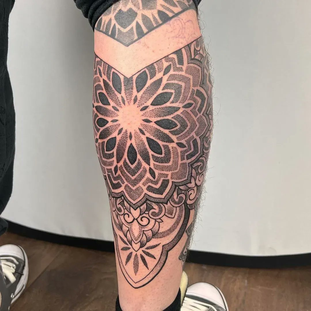 MagnumTattoo's tweet photo. Stunning blackwork tattoo done using #magnumtattoosupplies from Jessica Brown! 🖤
.
.
#blackwork #tattooartist #uktattoo #tattoouk #liverpool #liverpooltattoo #liverpooltattooartist #sleevework #mandalasleeve #geometrictattoo
Instagram: jessicabrowntattoo 👈 https://t.co/CUnQkMk2HF