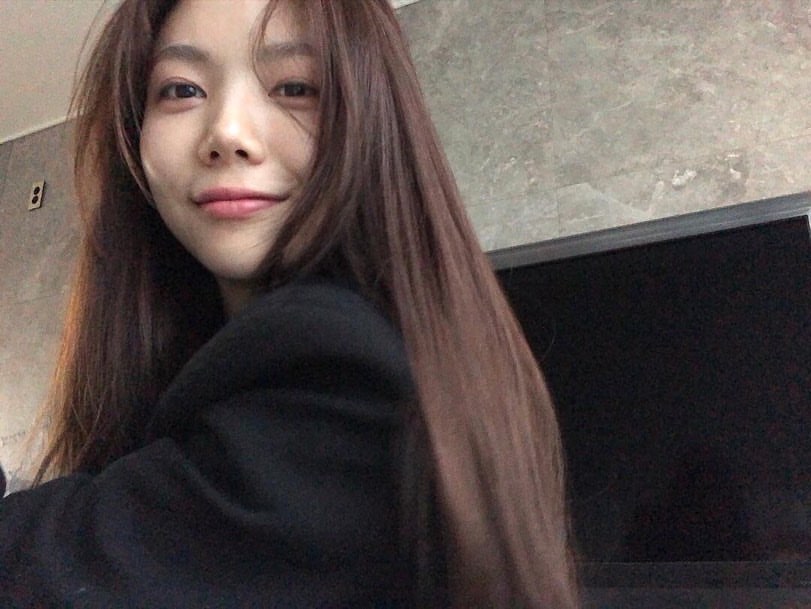 habnario's tweet photo. Hai~ apakah kalian menonton The Empire: Empire of Law? Nantikan aku setiap hari Sabtu dan Minggu jam 10.30 malam KST di channel JTBC. https://t.co/Cqp0Xy1ojx