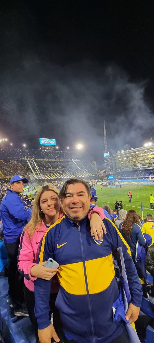 ferchu017's tweet photo. Daleeee campeón, Daleeee campeón!!!!! BOCA ES SU GENTEEEE!!!!
@camartinezok @ricardotagliafi #JuanCruz #Herni #Delfi #Bauti https://t.co/MoLOAp1HxM