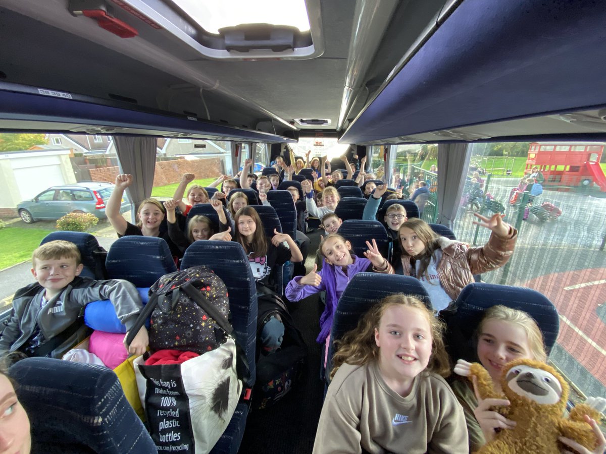 CatwgPrimary's tweet photo. And we’re off! 🚌 ⛰️ #ManorAdventure https://t.co/BpK4DhLQ04