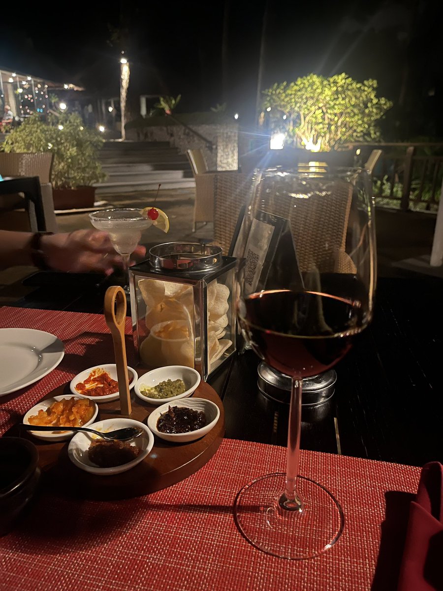 waterpistols's tweet photo. Wine and kerupuk #indostyle https://t.co/CU9C81mDnz