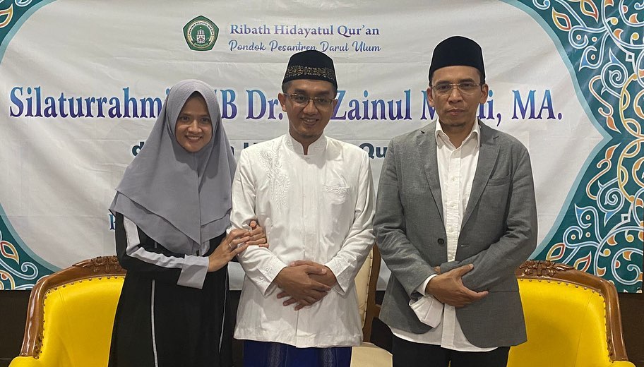 TGB4ID's tweet photo. Alhamdulillah. 

Petang ini jumpa seorang tokoh ulama muda Dr. K.H. Afifuddin Dimyati atau yang akrab dipanggil Gus Awis di pesantren beliau Hidayatul Qur’an Rejoso Jombang. 
Gus Awis adalah adik kelas saya di Universitas Al-Azhar. https://t.co/9siMO7gVPc