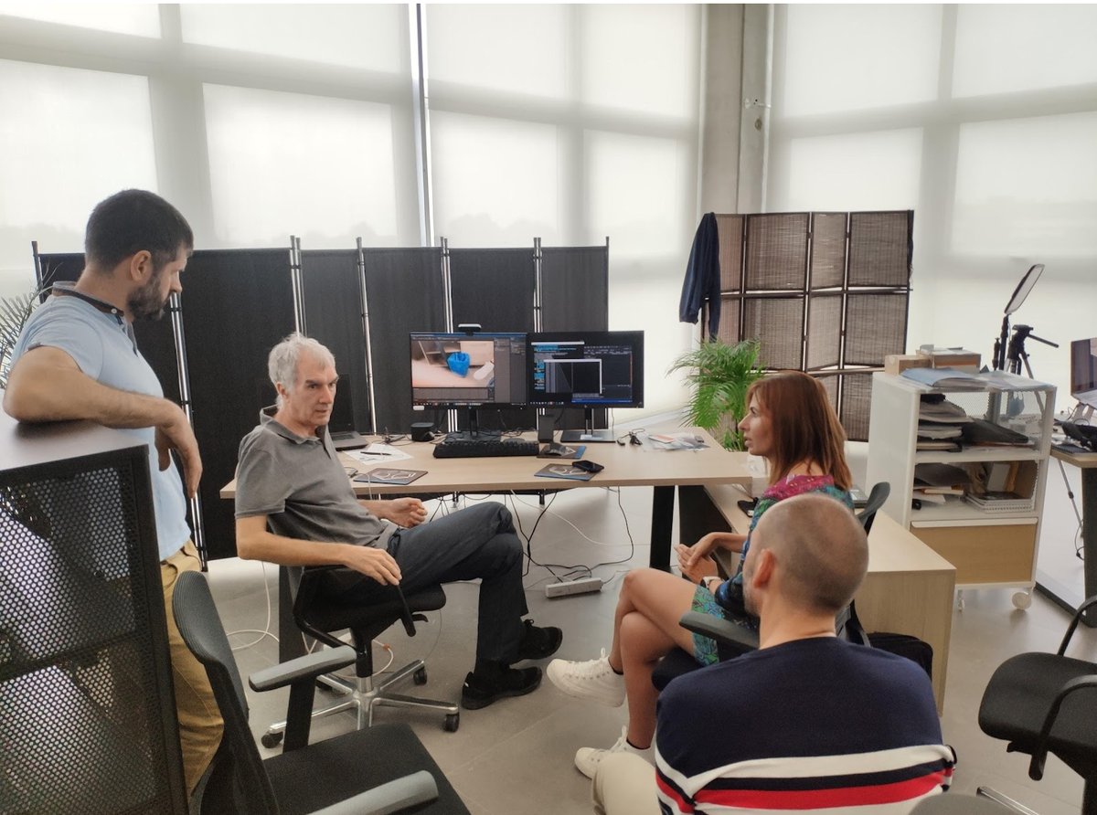 e_diploma_EU's tweet photo. First @inituji and @brainstorm3d meeting took place 🚀This phase of the project will focus on planning the #elearning platform and #prototypes. During the session, Brainstorm team showed the potential of their tool #EdisonPro. This will be game-changing! #euproject #horizoneurope https://t.co/lyClzpzXIi