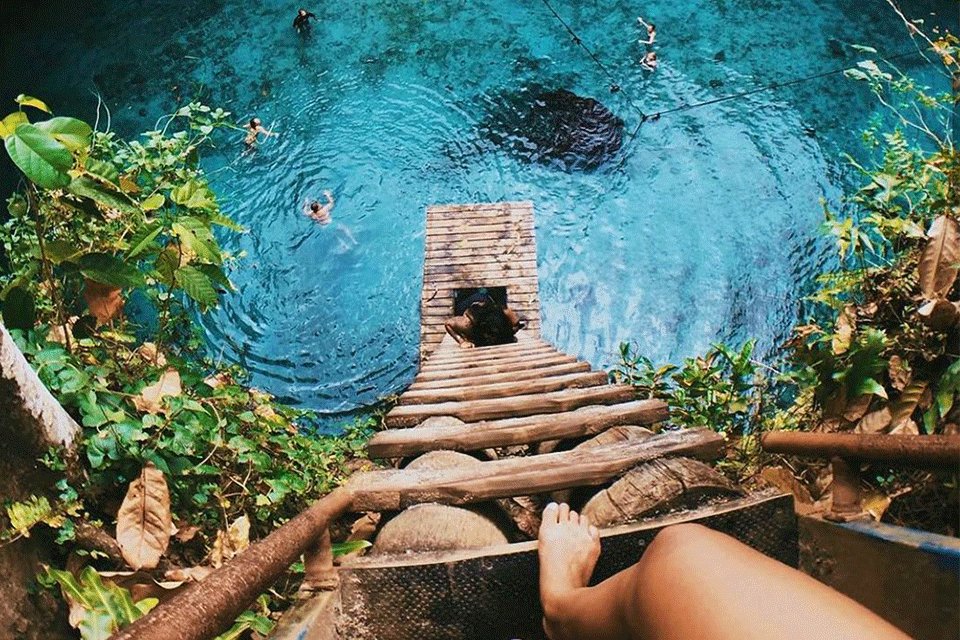 TravelleyUk's tweet photo. A stunning 𝐰𝐚𝐭𝐞𝐫𝐡𝐨𝐥𝐞 created in Samoa by a long-ago 𝐥𝐚𝐯𝐚 𝐞𝐫𝐮𝐩𝐭𝐢𝐨𝐧.

#holidaydeals #holidays #vacation #Beachlife  #magnificent #sunset #offer #luxury #travel #adventure #beach #fun #love #break #travelagent #cheap #holiday #Maldives @TravelleyUK https://t.co/7HRIpt8CqC