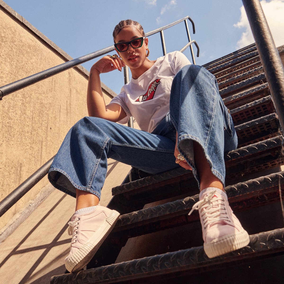 Lee Cooper tweet media