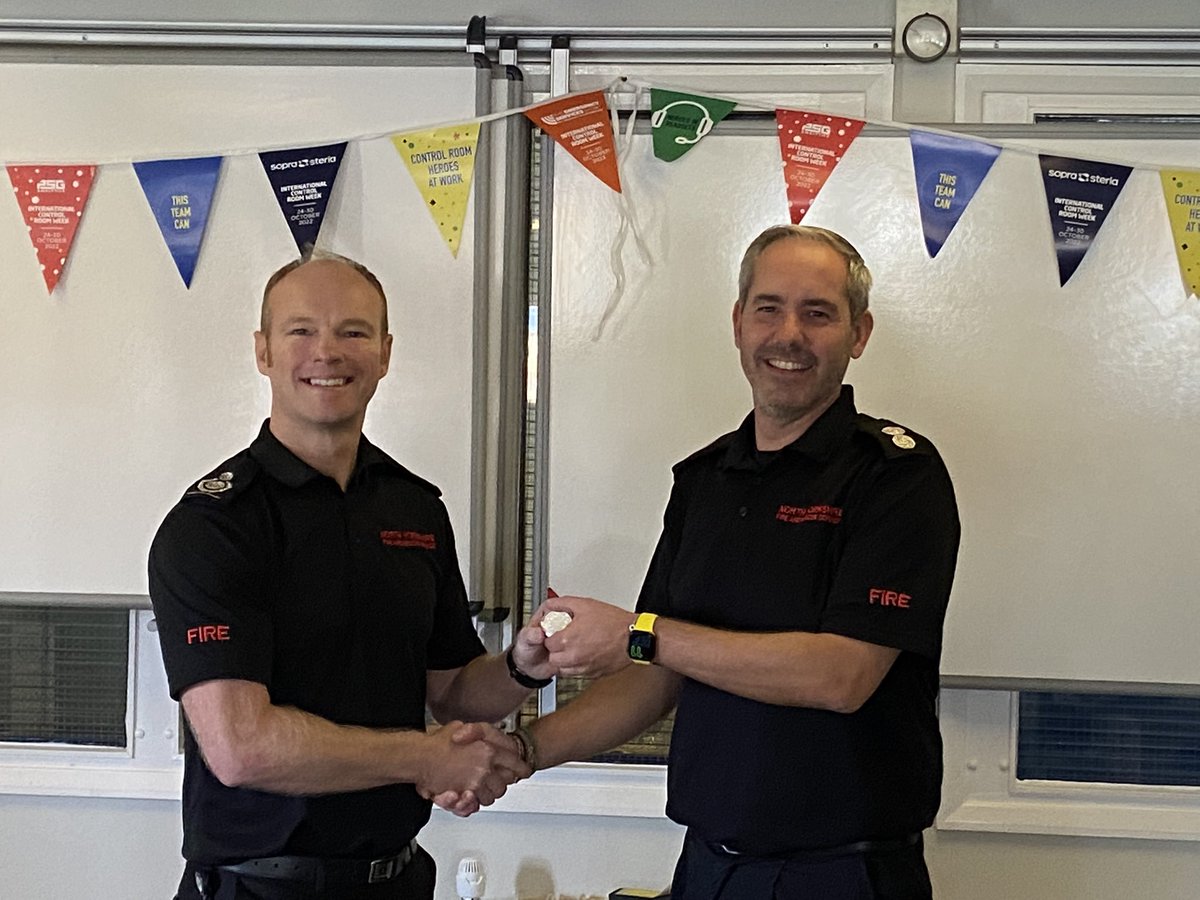 It’s #controlroomweek and our Deputy Chief came to <a href="/NorthYorksFire/">North Yorkshire Fire & Rescue Service</a> Control Room to hand out more Jubilee Coins to our staff.

He took the time to praise them for their professionalism and their importance within the Service