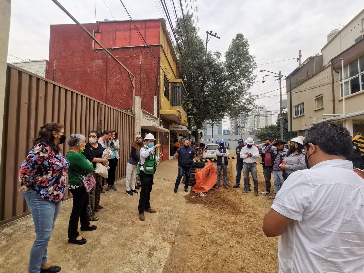 Participacion_M's tweet photo. Reunión en la Colonia Irrigación, junto a los vecinos sobre el tema de la embajada #SomosMH #participacionmh #ParticipacionCiudadana #MH #participamh https://t.co/zYVfhZq5rR