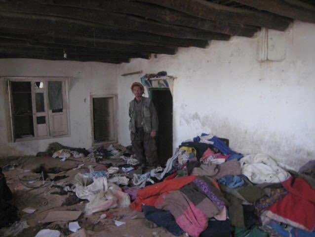 AsadAmiri21's tweet photo. This is a Hazara home in Bihsod which is distroyed by the vicious group what ever they are called 'Taliban/ISIS/Koochi', 
#StopHazaraGenocide https://t.co/BMUbsnDDHA