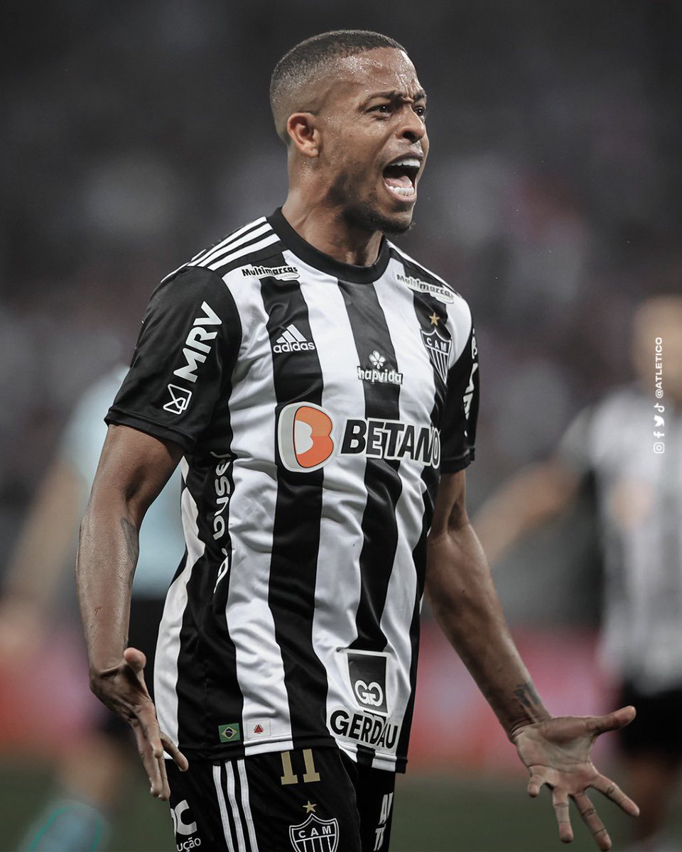Atletico's tweet photo. Hoje não posso, tem jogo do #Galo! 🖤🤍 https://t.co/BiWSp3IKcL