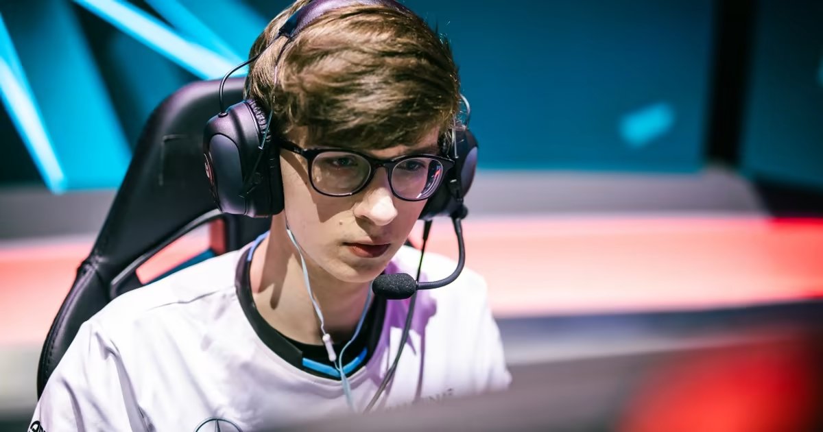 I'm still contracted with <a href="/UCAM_esports/">UCAM Esports</a> untill November, but I've been allowed to explore my options for 2023 and beyond

VOD's available upon request

References: <a href="/motroco/">Motroco</a> <a href="/Gaax__/">Pablo 'Gaax' Pérez</a> <a href="/TorokLOL/">James Thomsen</a>

Feel free to contact michal@sbe-esports.com or <a href="/ScrappyDooLol/">Alberto Yañez</a> 

❤️&amp; 🔃 appreciated!