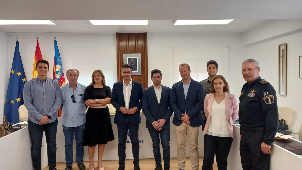 📌El pasado viernes nos reunimos con <a href="/almussafes_aj/">AjuntamentAlmussafes</a> para presentar las necesidades del proyecto #5GLOGIC y definir las actuaciones y fechas previstas para el desarrollo y posterior piloto de un vehículo logístico #autónomo y #conectado
#vehiculoAutónomo #movilidad #innovación