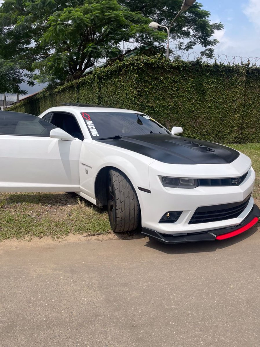 DamilohunA's tweet photo. 🚘- Foreign Used 2015 V8 Manual 2SS Camaro 
 Duty Fully Paid 
First Body 
1LE
2 keys 
Going for 16m NGN only (slightly negotiable). 
Location is Lagos 

Please RT 😘🙏🏽 https://t.co/s9t0GtT6l7