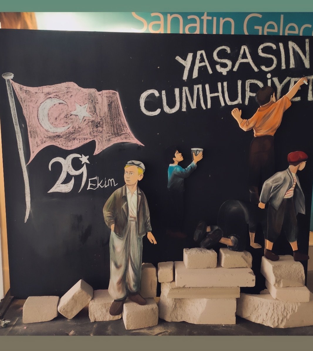 CigdemaksuB's tweet photo. Yaşasın Cumhuriyet 🇹🇷
#29ekim1923 
@ANKbahcesehir 
@ilkay_tandogan 
@emrebayramm https://t.co/0k1t9dQfre