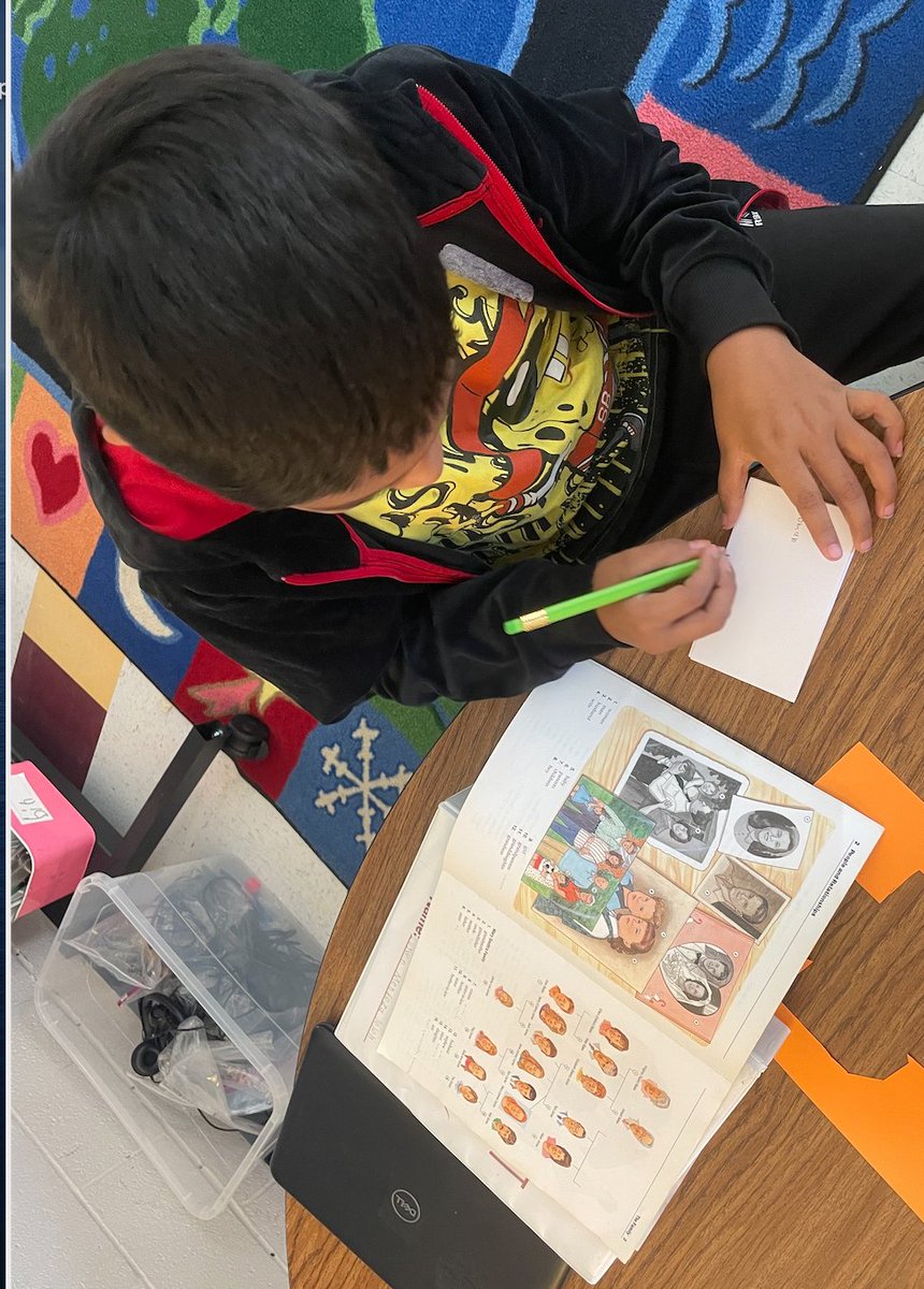 K. Addison Barrack (@msbarrack) on Twitter photo We're learning strategies for learning languages from multilingual role models in our community! Our very own <a href="/margaretallenm1/">Margaret Allen MP</a> custodian Mr. Eddie brought our class the picture dictionaries he used to teach himself English & encouraged students to persevere We're learning strategies for learning languages from multilingual role models in our community! Our very own <a href="/margaretallenm1/">Margaret Allen MP</a> custodian Mr. Eddie brought our class the picture dictionaries he used to teach himself English & encouraged students to persevere