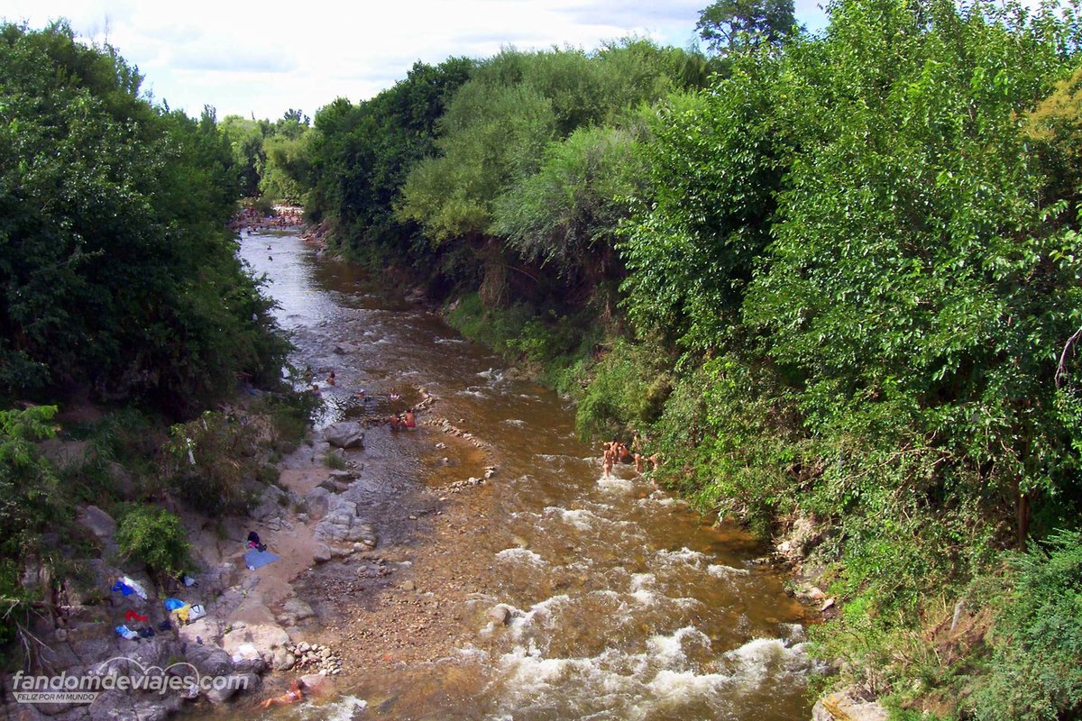 fandomdeviajes's tweet photo. 📸La foto de hoy:

🏞️Balneario río Panaholma, Valle de Traslasierras, Córdoba.

Nos acercamos a la temporada #Verano2023

📷Attr. @fandomdeviajes - 24.10.2022

#⃣Etiquetá tu foto con el hash #FandomDeViajes

💟¿Te gustó un viaje? Reservalo en @fandomtur 

#BuenLunes fandomers!👋 https://t.co/GPSZgPtDSR