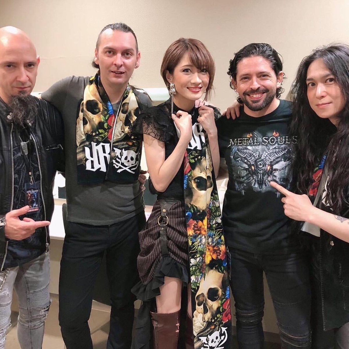 Andy_Cobos_'s tweet photo. Last October 21st my first CD/DVD recorded live in Japan was released 🇯🇵 it was at #MetalWeekendFest2019, for me it's a dream come true!!! 🙏🏻🔥🥁

 Thanks to #RonnieRomero #NozomuWakai #JaviGarcia #AyasaDoya for sharing that experience together!
 #Mapex #Meinl #Balbex https://t.co/tipYRFnLvb
