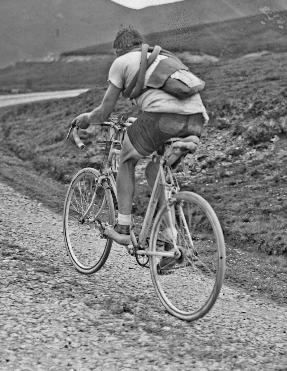 davidguenel's tweet photo. Gravel et fixie 😀

(1927) https://t.co/5A0D80urUh