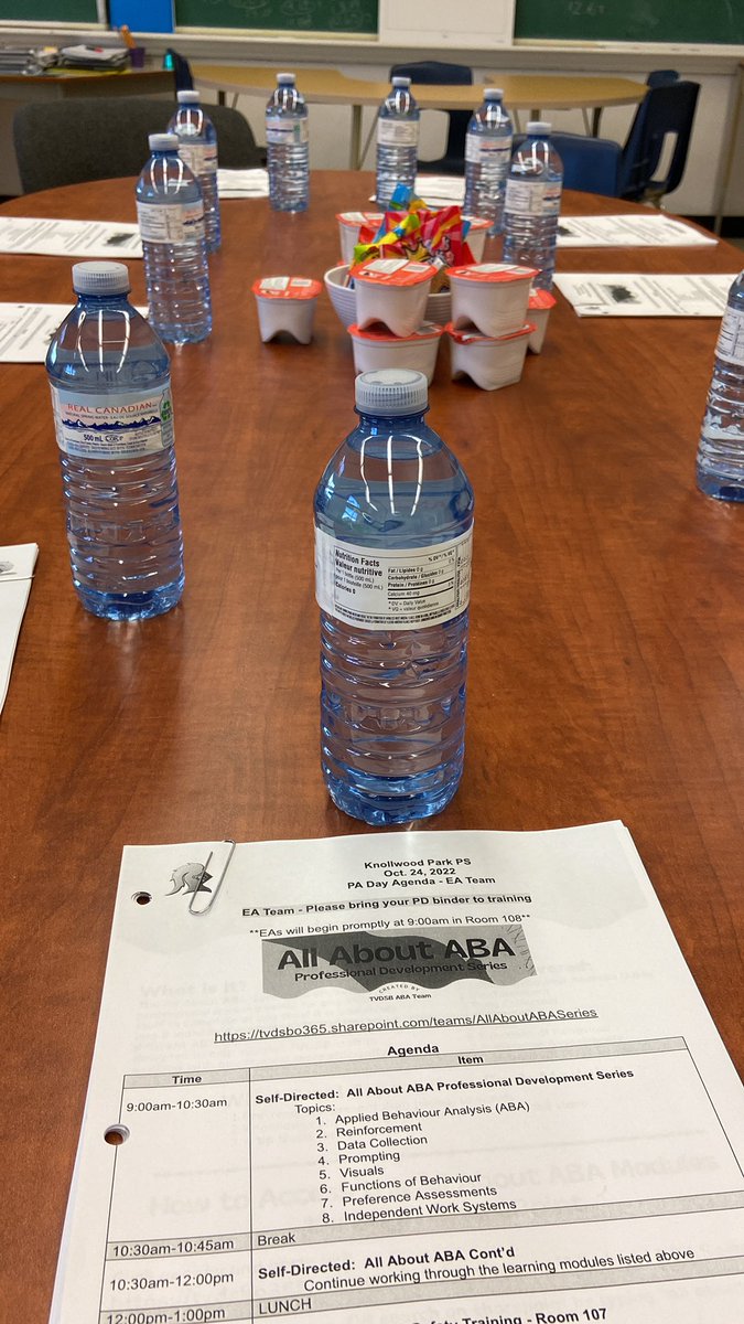 MsKToy's tweet photo. All set for a full day of learning with our @KnollwoodPark1 staff team! Ready to dig into the #scienceofreading & how we develop a #readingbrain while our EA team learns all about #ABA #appliedbehaviouranalysis #KeepItKnightlyKnollwood @TVDSBLiteracy @TVDSBslp @tvdsbopc https://t.co/hPieE0yLiT