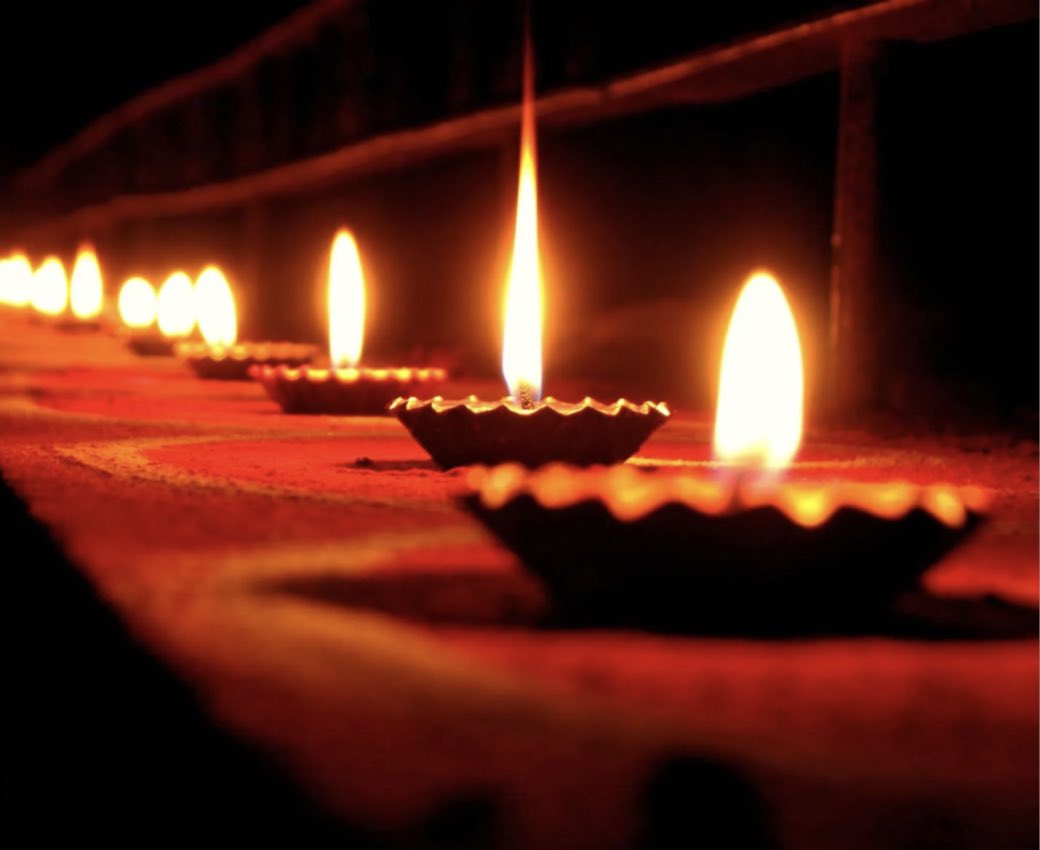 Happy Diwali, my friends! In all our lives, may light shine over darkness, knowledge win over ignorance and good always triumph over evil. ♥️