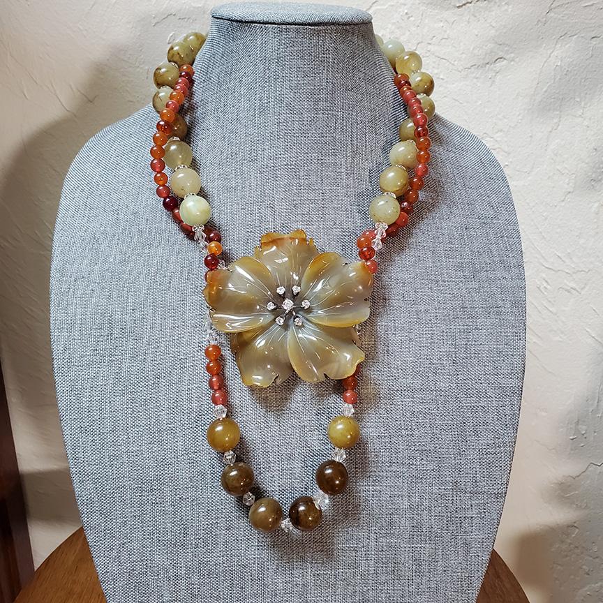 JustForGirlsFL's tweet photo. Sneak Peak at the online auction that opens on October 28th at 7am! Click below to view all the items: https://t.co/dGZrE89oRN https://t.co/VElxfcdolg