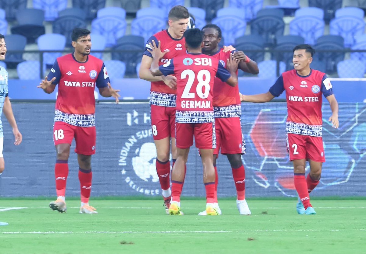 germansingh28's tweet photo. We keep going @jamshedpurfc ❤️💪🏼⚽️
#jamkekhelo #nevergiveup #keepgoing #GS28 #wmk https://t.co/ywLYgKaUxZ