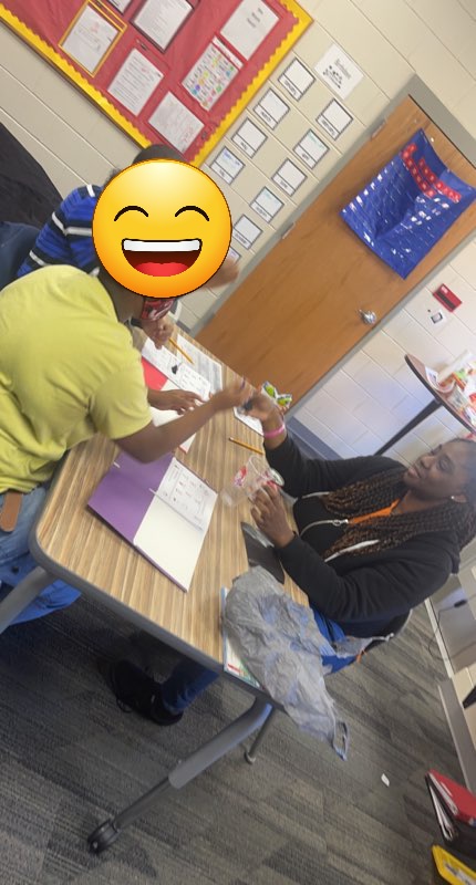 PECBibbCounty's tweet photo. Last week, our Access at Northeast used visuals and teamwork to complete science project! Great job! @AreeByrd @mogorman_bcsd #Build4Bibb #Built2Grow #EastsideOutloud https://t.co/jGKlJ1vqtU
