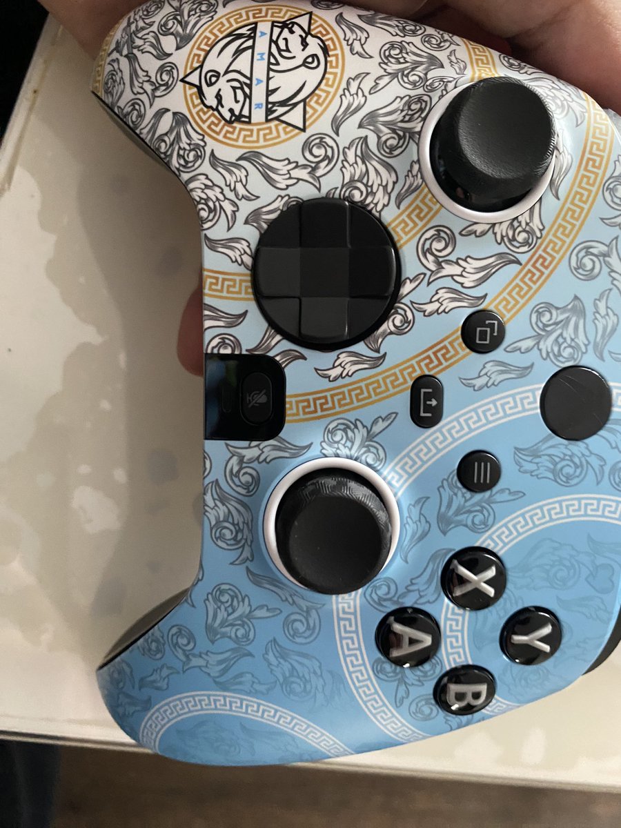 controller ist angekommen. danke nochmal an <a href="/AmarCoDTV/">Amar</a> ❤️