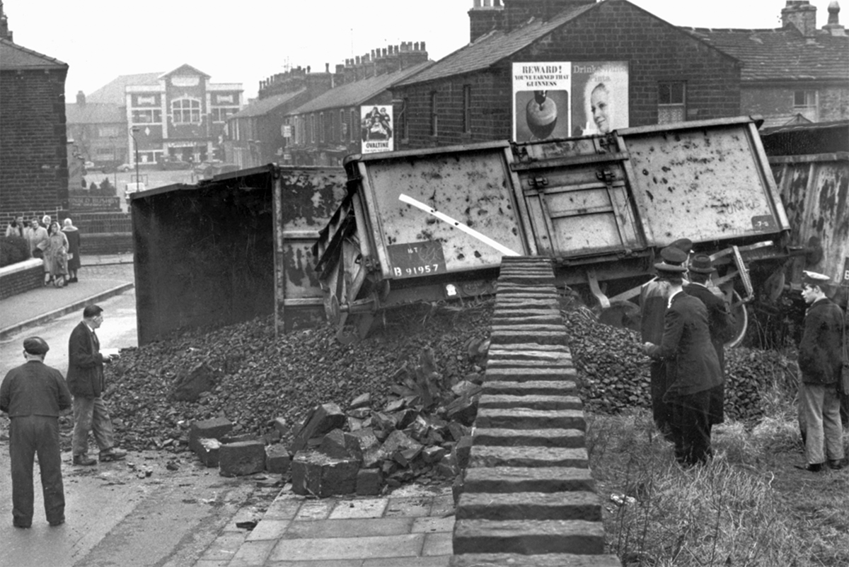Nowt but a Lad on Twitter "Accident at Rose Grove nr. Burnley