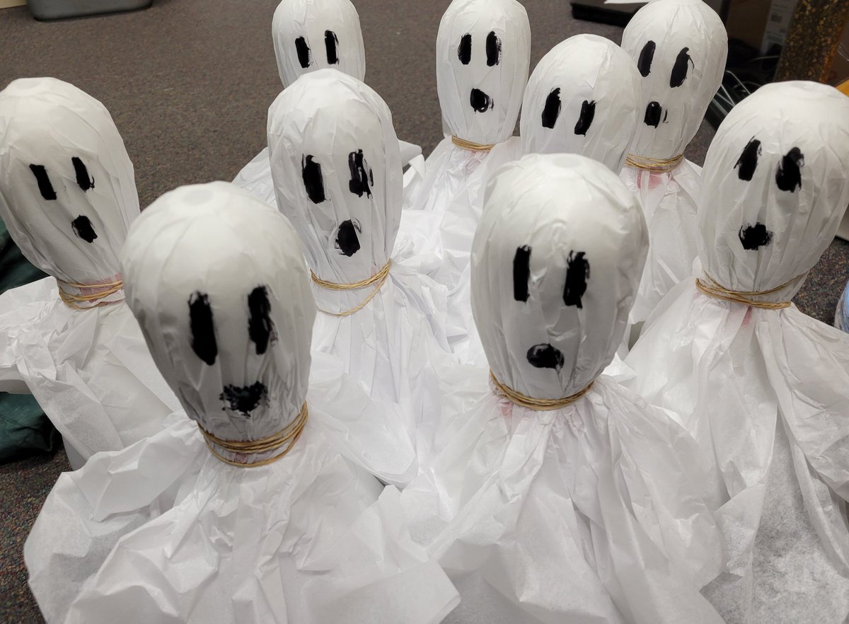 CoachRamosPE's tweet photo. Something SPOOKY is happening in PE this week👻 https://t.co/hpBhZ4J4FE