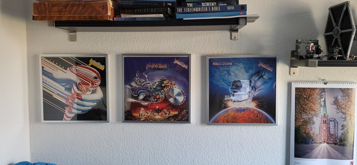 AndersHojsted's tweet photo. Det danske metalblad Devilution har interviewet mig om min musik smag - som er meget metal: https://t.co/KzCRk2teJW

Herunder et stemningsbillede fra væggen bag mig, når jeg holder online møder.

Kan I se et tema? 

#dkpol #radikale #heavy #devilution https://t.co/kpP1jOKvEc