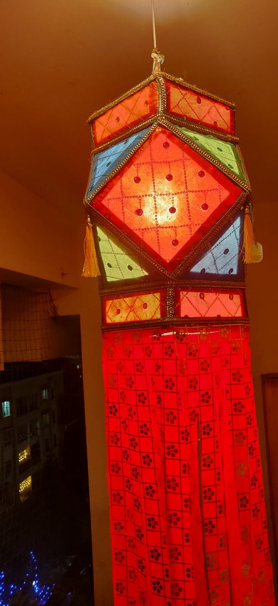 RajaniSurendarB's tweet image. Happy Diwali to my Twitter #medtwitter #pulmtwitter #pallipulm friends and fam!
Spending this Diwali in isolation with mom as COVID plays spoilsport 🤷🏾‍♀️.

Stay safe and healthy, people.
Boosters, masks, you know... all the good stuff