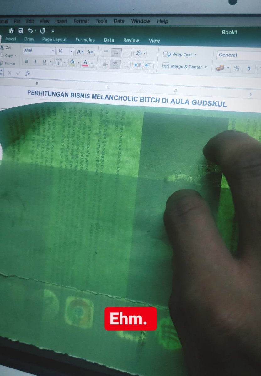 Disusun dengan perasaan. Untuk yang tersayang, alokasikan dana hiburan dari gajianmu berikutnya. Yolayolayola.