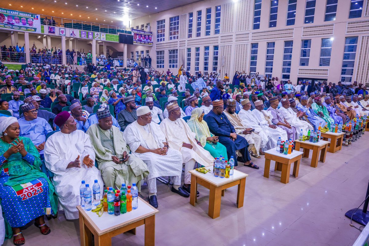 BashirAhmaad's tweet photo. Images from Asiwaju Bola Tinubu, his running mate, Sen. Kashim Shettima and members of the APC Presidential Campaign Council, led by Gov. Simon Lalong meetings with top entertainers from Kannywood film industry as well as various APC Kano Support Groups yesterday in Kano. https://t.co/oaNxfGm5lo