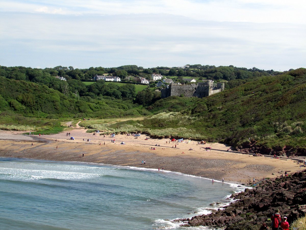 Manorbier Bay, Pembrokeshire dlvr.it/Sbcq3d