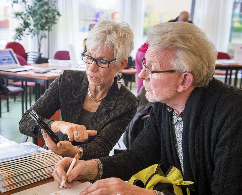 dbosSchiedam's tweet photo. Morgen (25 oktober) start de gratis cursus 'Werken met DigiD'. In deze vierdelige cursus leer je omgaan met verschillende digitale overheidsdiensten. Meld je nu aan: https://t.co/nyA52YpVnE
#debibliotheekschiedam #digisterker #digitaalhuis https://t.co/HqF1A78cZo