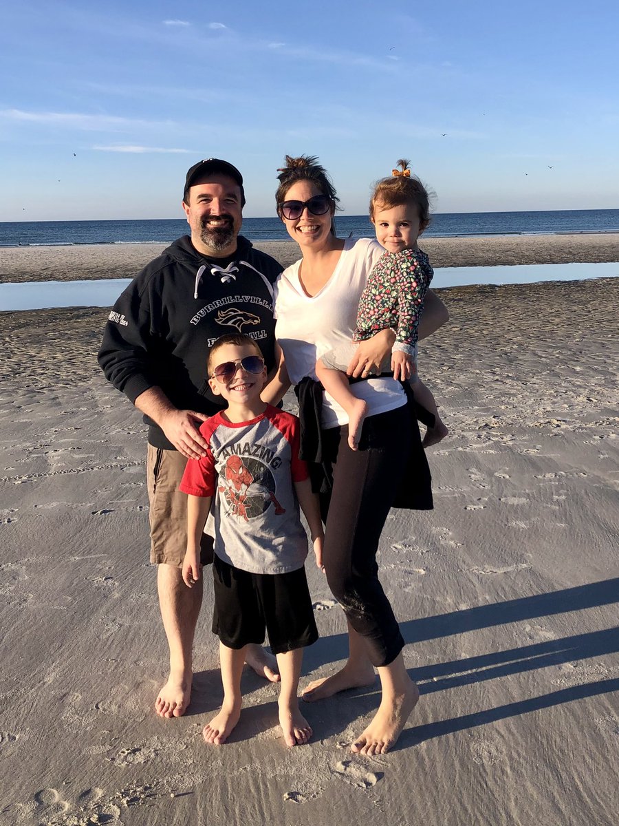 Weekends are never long enough. Thankful for October beach days and family time in Cape Cod 🥰