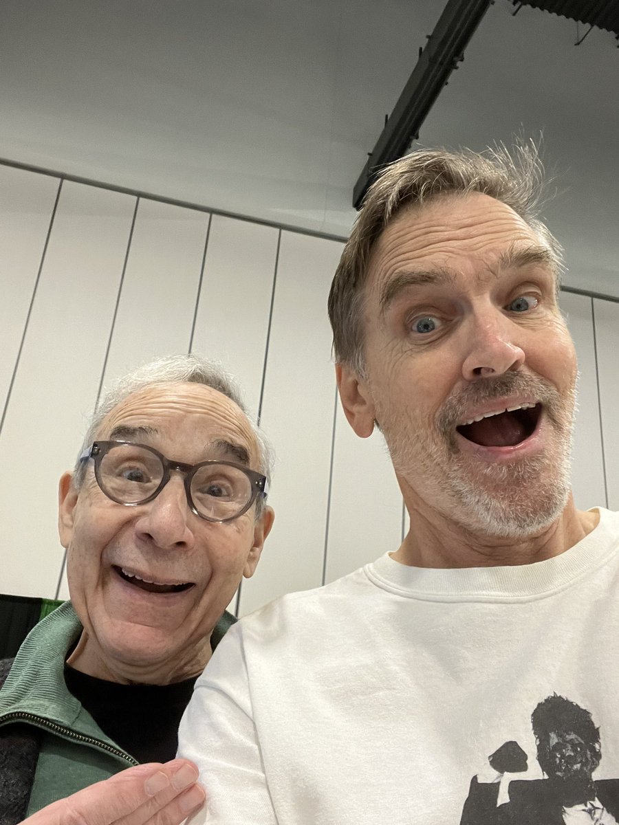choptopmoseley's tweet photo. I love Lloyd! @lloydkaufman @TheScarefest https://t.co/VsaojgVWHw