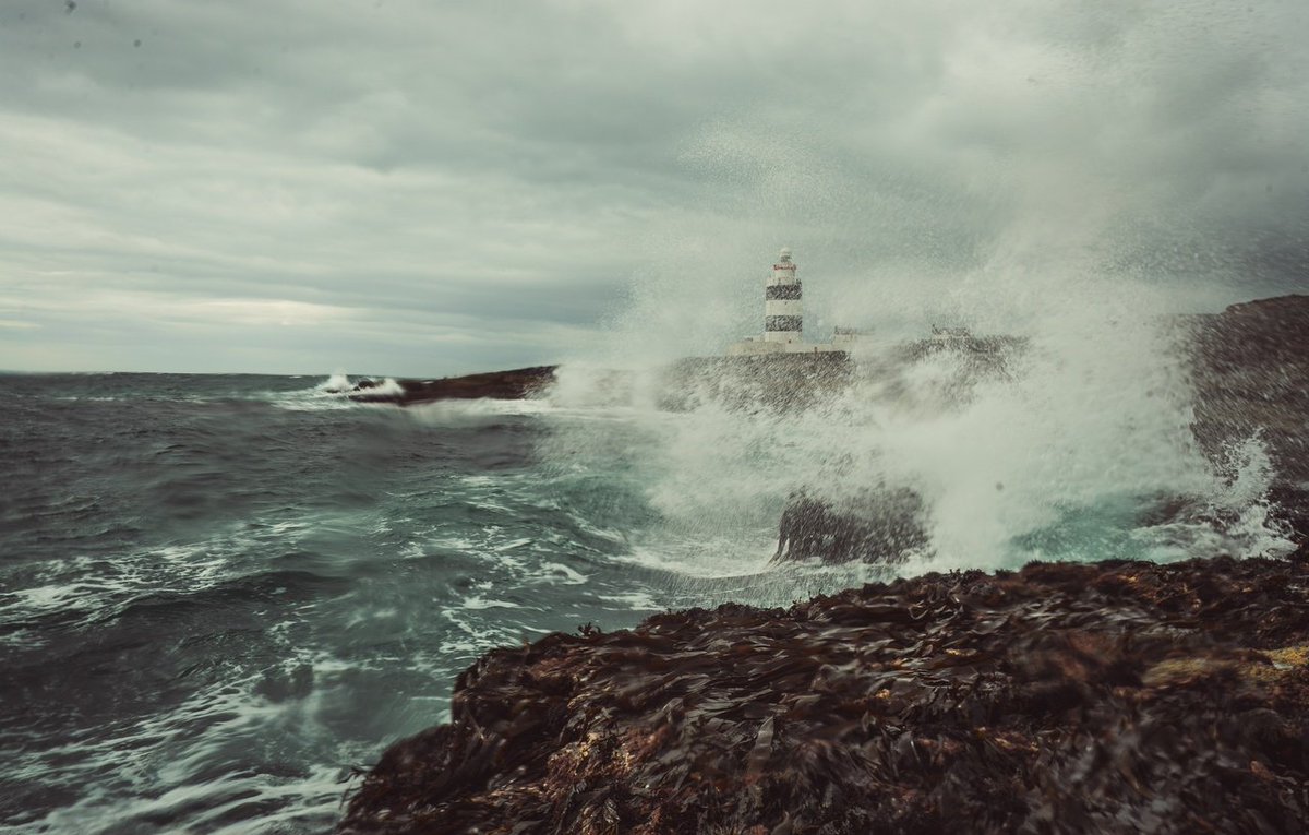 #HalloweenAcrossTheCelticRoutes🎃🕷️

📸📍 Hook Lighthouse, Wexford 

Hook Lighthouse is one of the oldest lighthouses in the world ⚓

The original constructor of the lighthouse, William Marshall, Earl of Pembrokeshire, is said to often be seen roaming its rooms... 🕯️