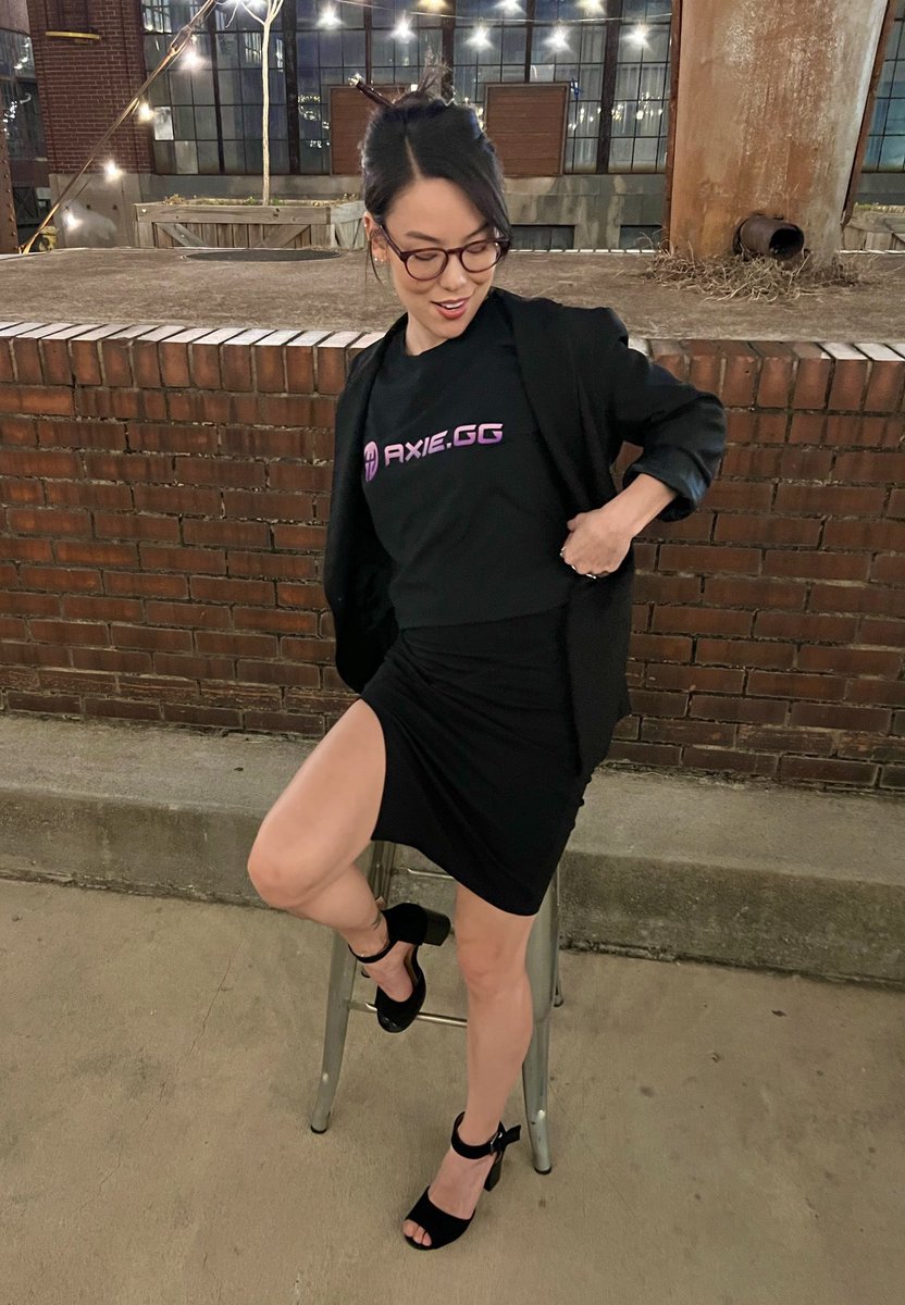 aqua_nelly's tweet photo. Them: “Is that Gucci?”

Me: “Nah, it’s @AxieGg. 😏”

Thank you @Chief_AxieGG for these super comfy &amp; sleek shirts! As ya’ll know, Chief brings the high nrg &amp; good vibes &amp; he did not disappoint @ #AxieCon 🔥

You know what it is, it’s #AxiePhotoshootMonday 😎🤘

@AxieArtGallery https://t.co/ZoUIrh6qKt