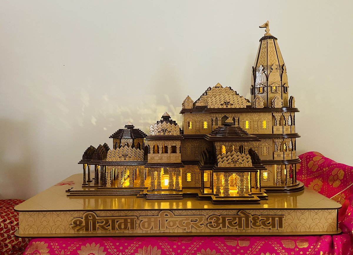 घर और मन में हमारे छोटे से राम मंदिर की संस्थापना 🪔🙏 #ShubhDeepavali 🎇🙏