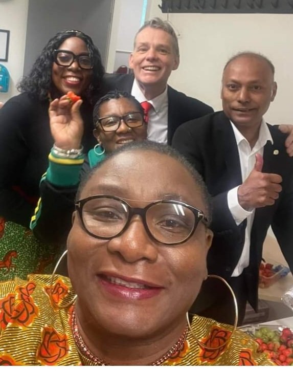 FatumaWard's tweet photo. BARKING AND DAGENHAM COUNCILLORS CELEBRATING BLACK HISTORY MONTH WHERE ALL COUNCILLORS BROUGHT A DISH FROM THEIR CULTURAL BACKGROUND TO SHARE WITH EACH OTHER HAVE A DANCE AND NETWORK THROUGHOUT THE EVENING WITH OUR LEADER CCLR @CllrDRodwell @DarrenRodwell https://t.co/rCJw6clkYz