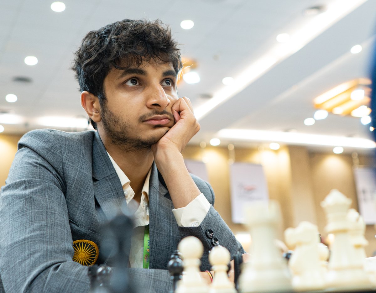 Happy birthday @viditchess! 🎉🎉 One of India's strongest ever GMs and a popular YouTuber, Vidit captained his country to Online Chess Olympiad gold in 2020, and made the FIDE World Cup quarterfinals last year! 🥇