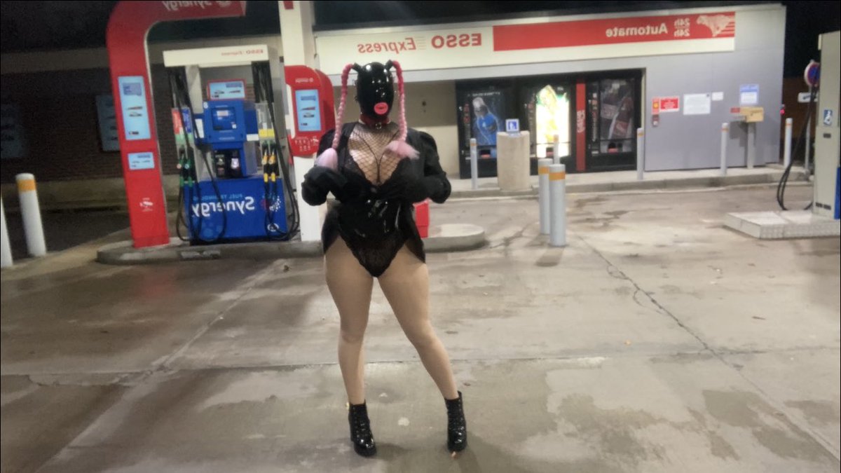 A latex thief and a Rubber Slut by night 🖤🥵💦 #latexinpublic #pantyhose #slut #Exhibicionist #playwhitme #sextoys