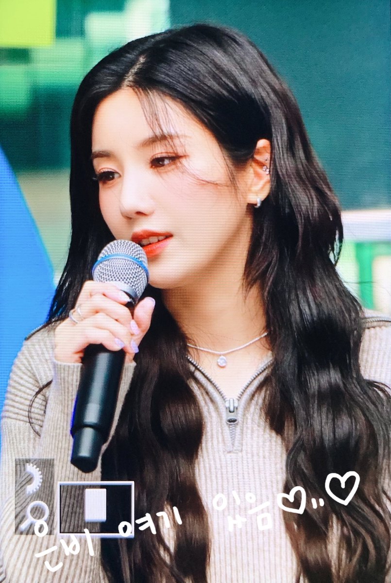 alafolie927's tweet photo. 221024

#권은비             #KWONEUNBI            
#Lethality             #Underwater
#권은비_Underwater             #KWONEUNBI_Underwater https://t.co/jWtGRZfnPl
