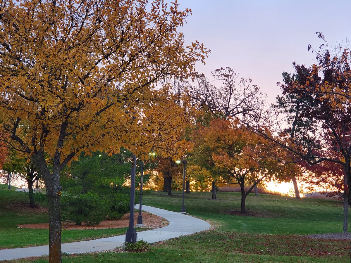 UWWPreCollege's tweet image. Good morning from UW-Whitewater PreCollege Programs!  What a GREAT start to Homecoming week! #uww #uwwprecollege #UWWHomecoming