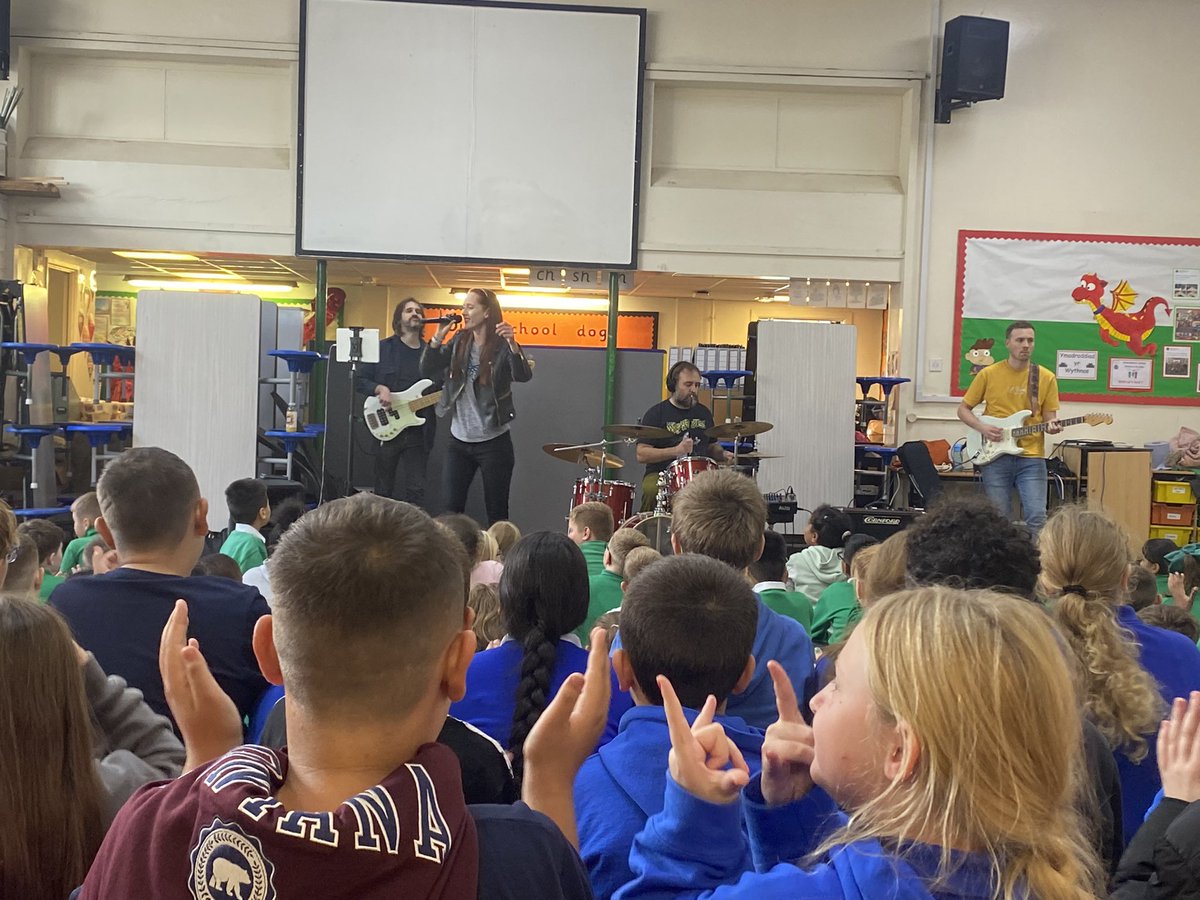 Wow! PS 3 have been rocking the afternoon away with @ccvgms. Diolch yn fawr iawn. #RockAndRoll