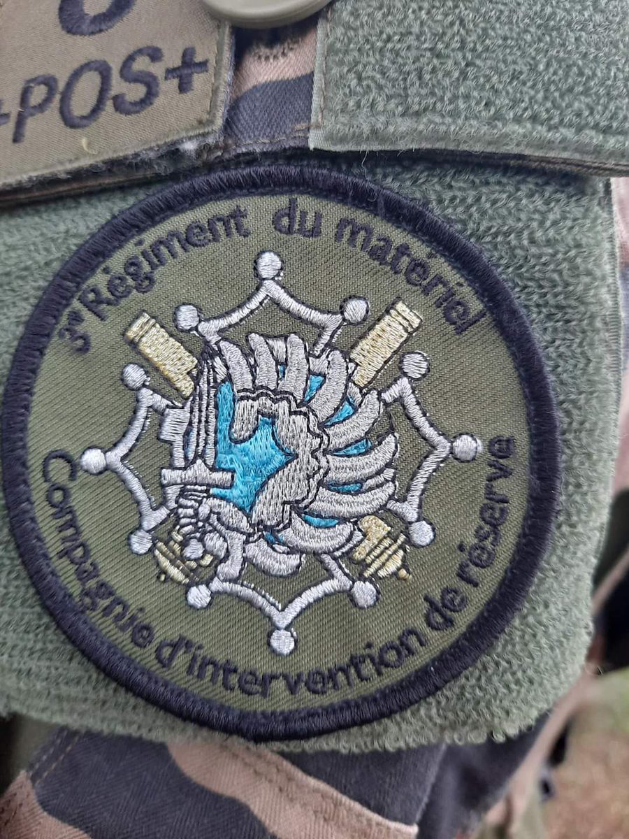 3eRMAT's tweet image. 🗓️ Actuellement se déroule une FMIR (Formation militaire initiale de réserve) au 3e RMAT. 

💪Durant 13 jours, les nouveaux réservistes vont découvrir les fondamentaux du métier de militaire. 

👉 Pour intégrer la réserve du 3e RMAT,(reservistes.defense.gouv.fr/reserviste/ro1…) 

#3RMAT #JNR2022
