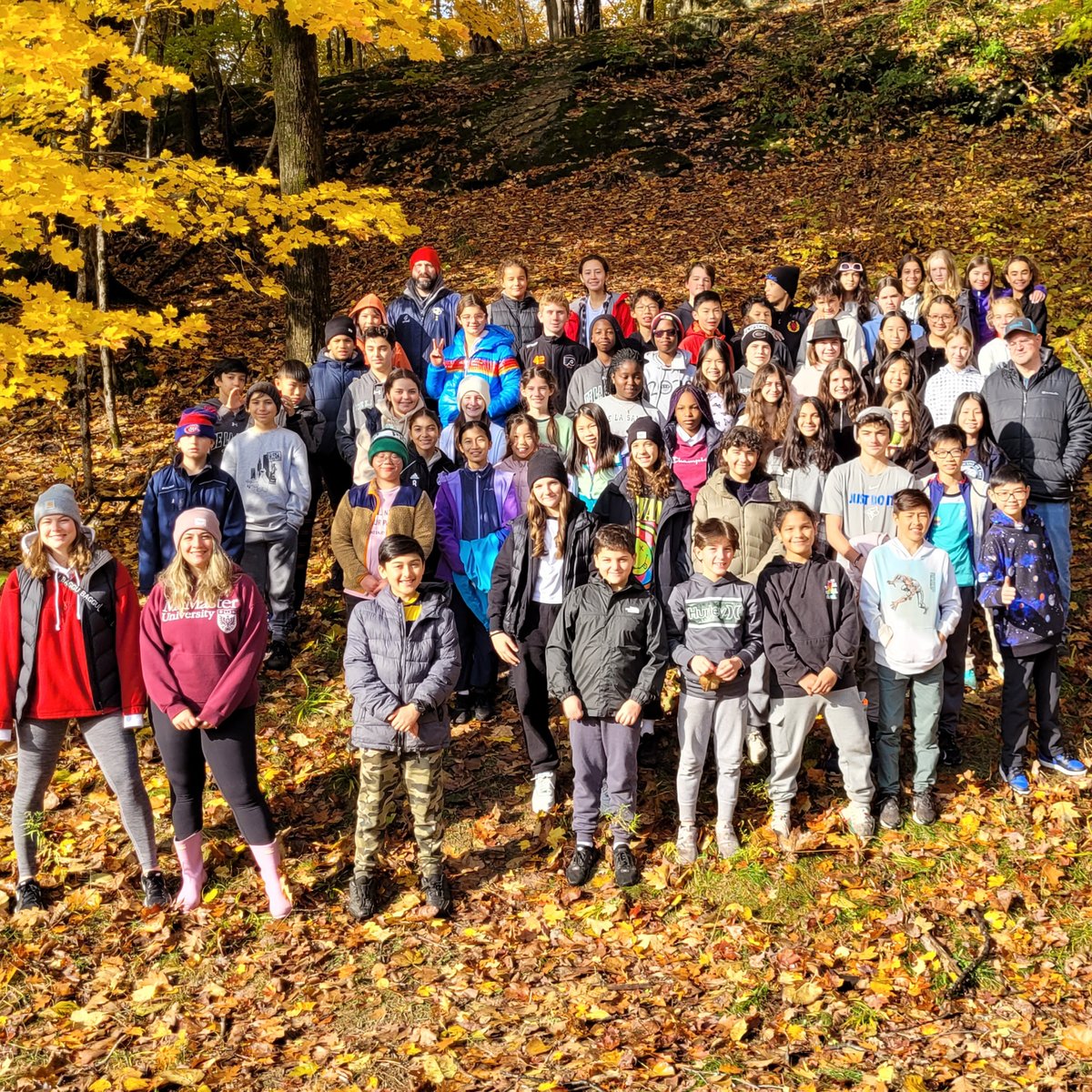 De La Salle College tweet media