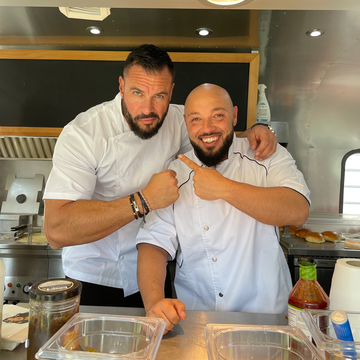 Factory & Co tweet media