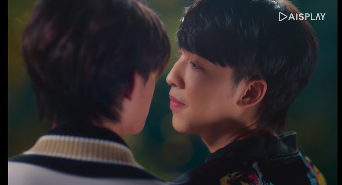 izufash_25's tweet photo. Finally, happy for them too😭😭..you both please be happy too..♥️♥️..
#LoveAt9FinalEP
#PetchPie 
#dewnitikorn 
#kan_krittikorn https://t.co/buKHPWtnZ7